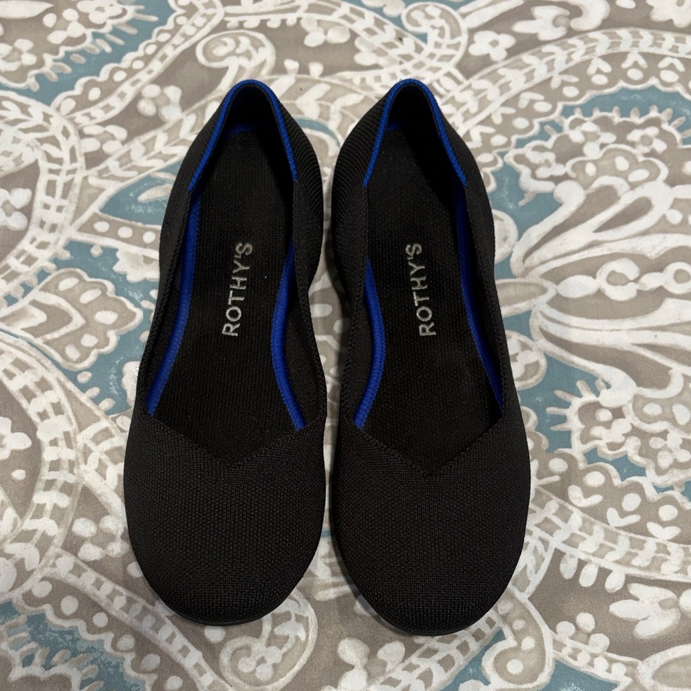 Rothy's Elegant Black and Blue Flats